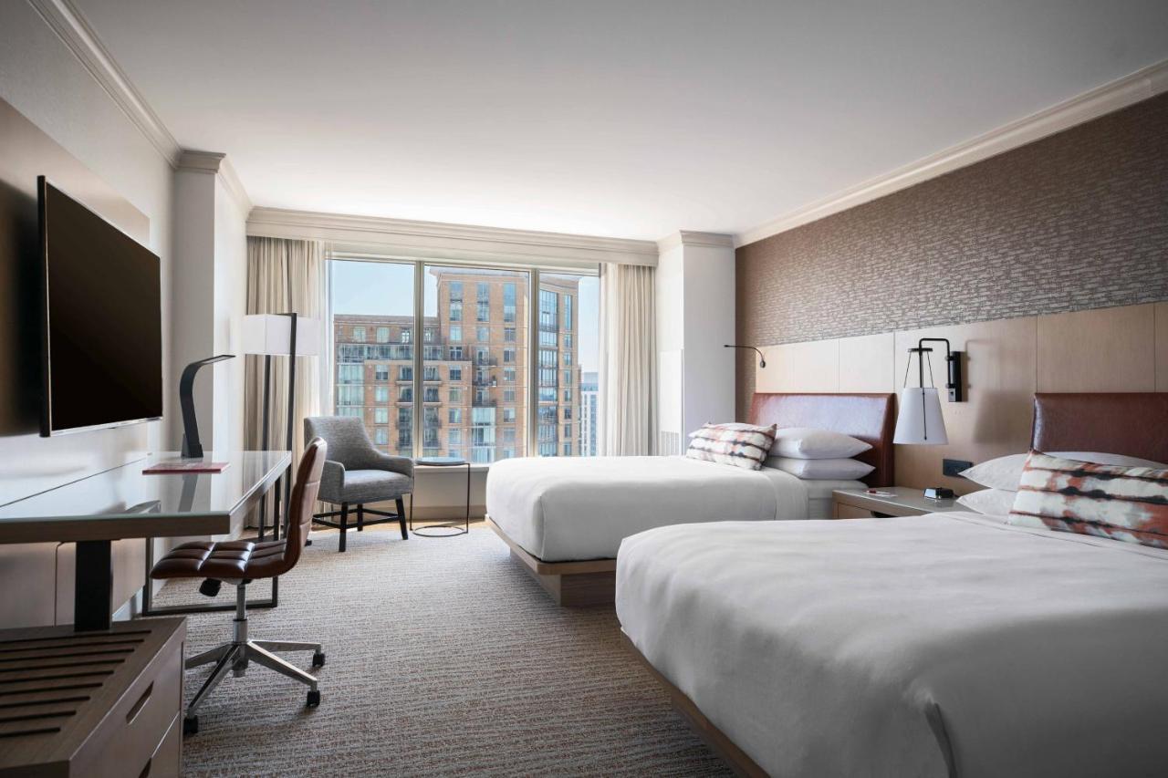 Marriott Waterfront Hotel