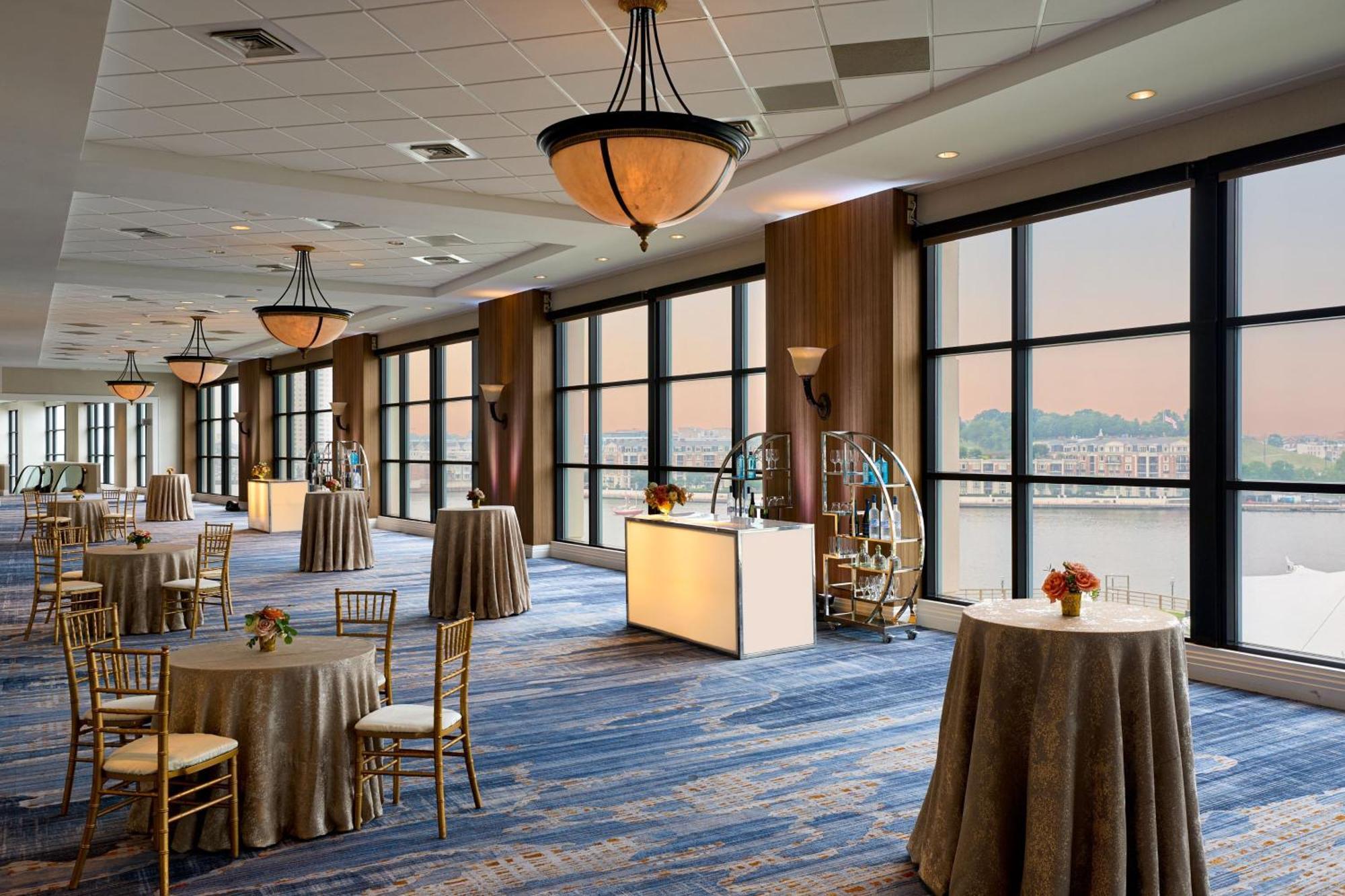 Hotel Marriott Waterfront 4*