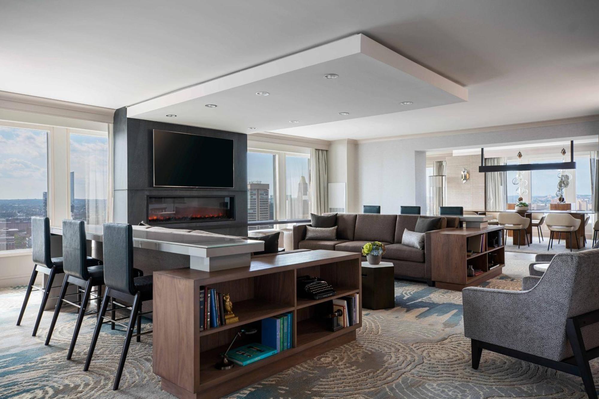 Marriott Waterfront Hotel 4*