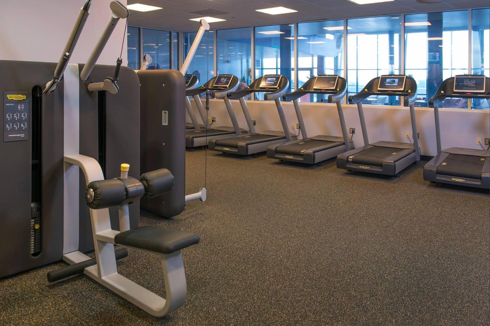 Marriott Waterfront 4*